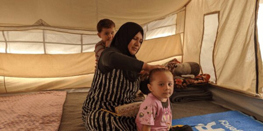 Single Mother Prepares For Winter At Bardarash Refugee Camp Tile