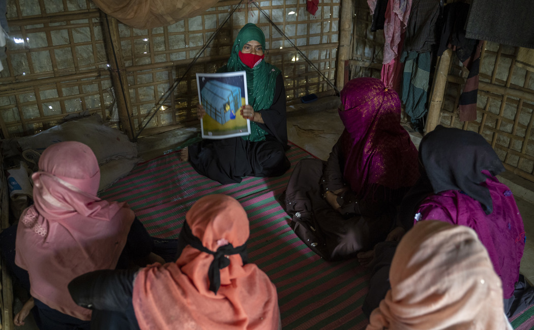 Rohingya refugee volunteers combat gender-based violence in Kutupalong