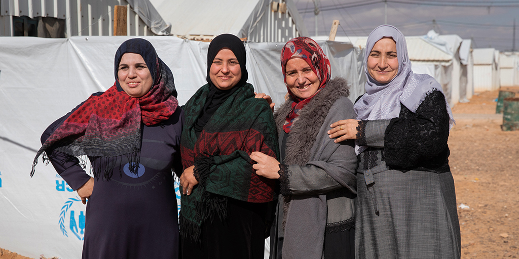 Samira, Samaher, Kholoud and Itidal live in Azraq refugee camp in Jordan and are part of an artisan collective supported by UNHCR. @UNHCR/Jordi Matas