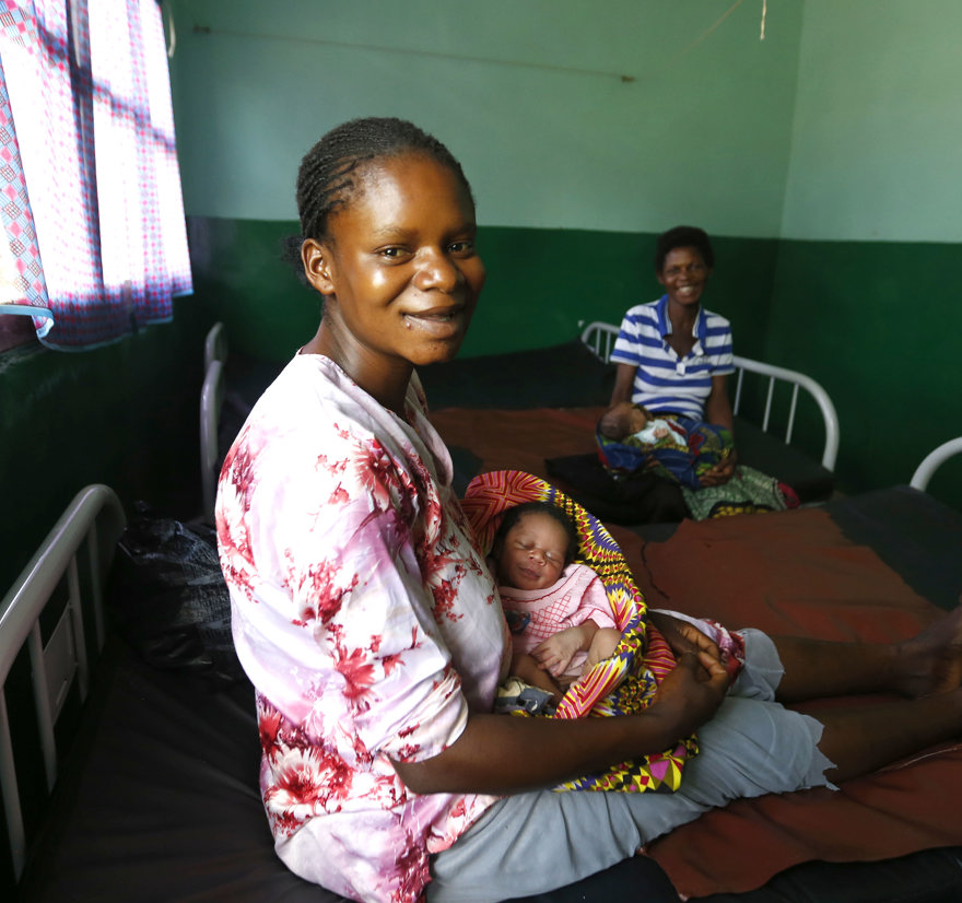 DRC. Internally Displaced Congolese Women And Their Newborns